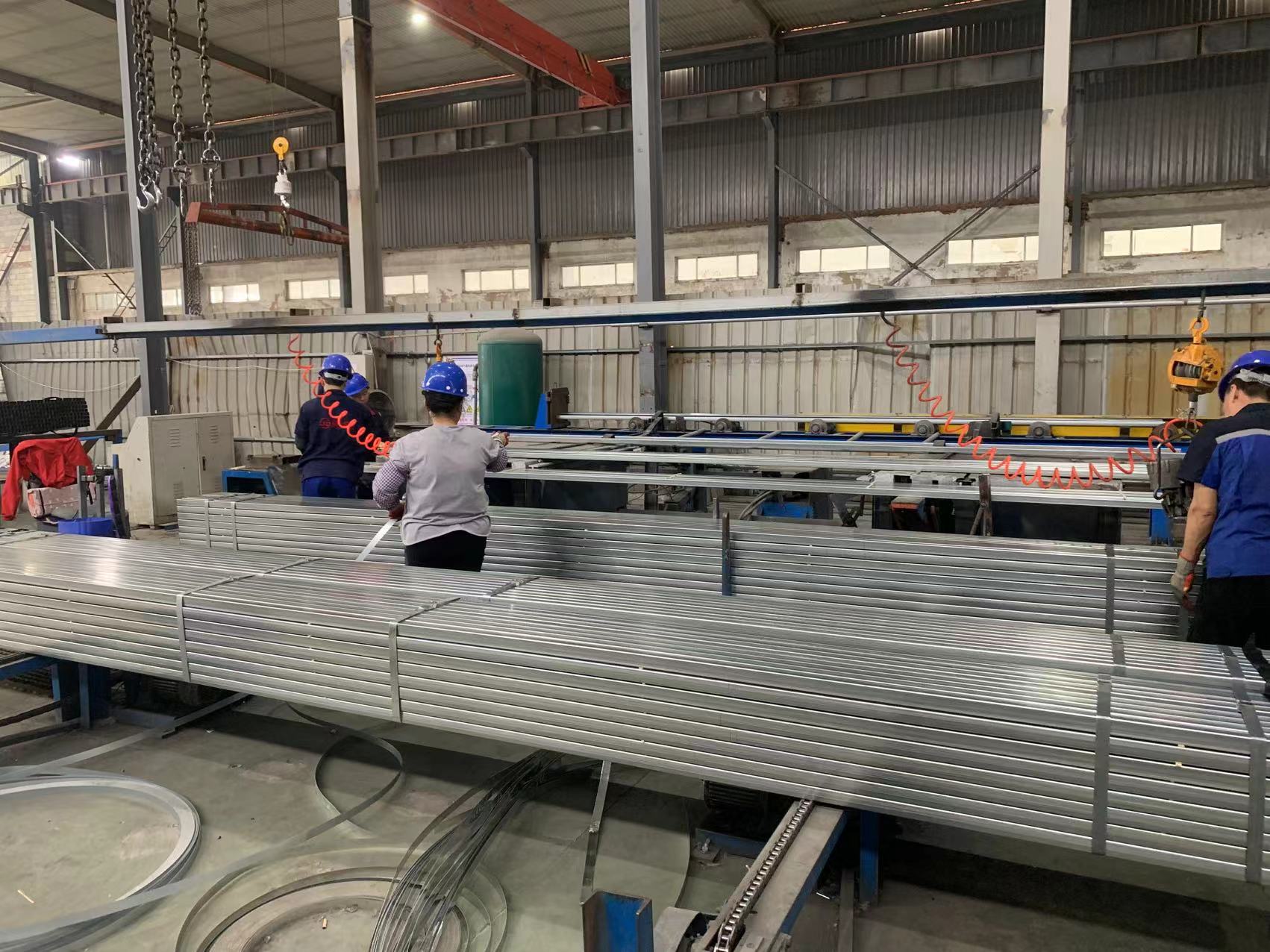 Jia Yi Steel Pipe standardized workshop - Factory photo 2 | Galvanized steel pipe manufacturing facility