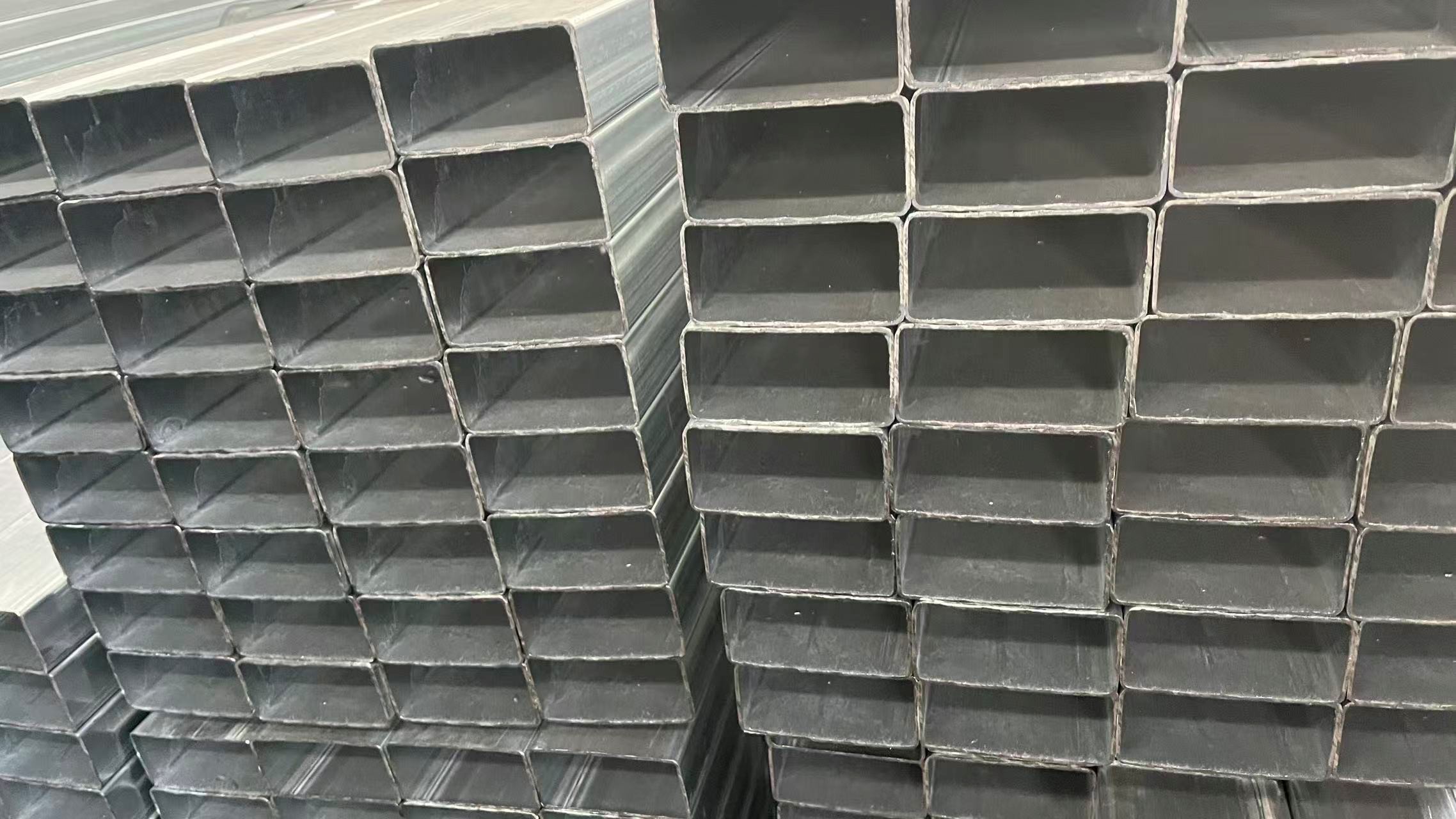 50×100 Galvanized Rectangular Tube — 50mm × 100mm | Galvanized steel pipe