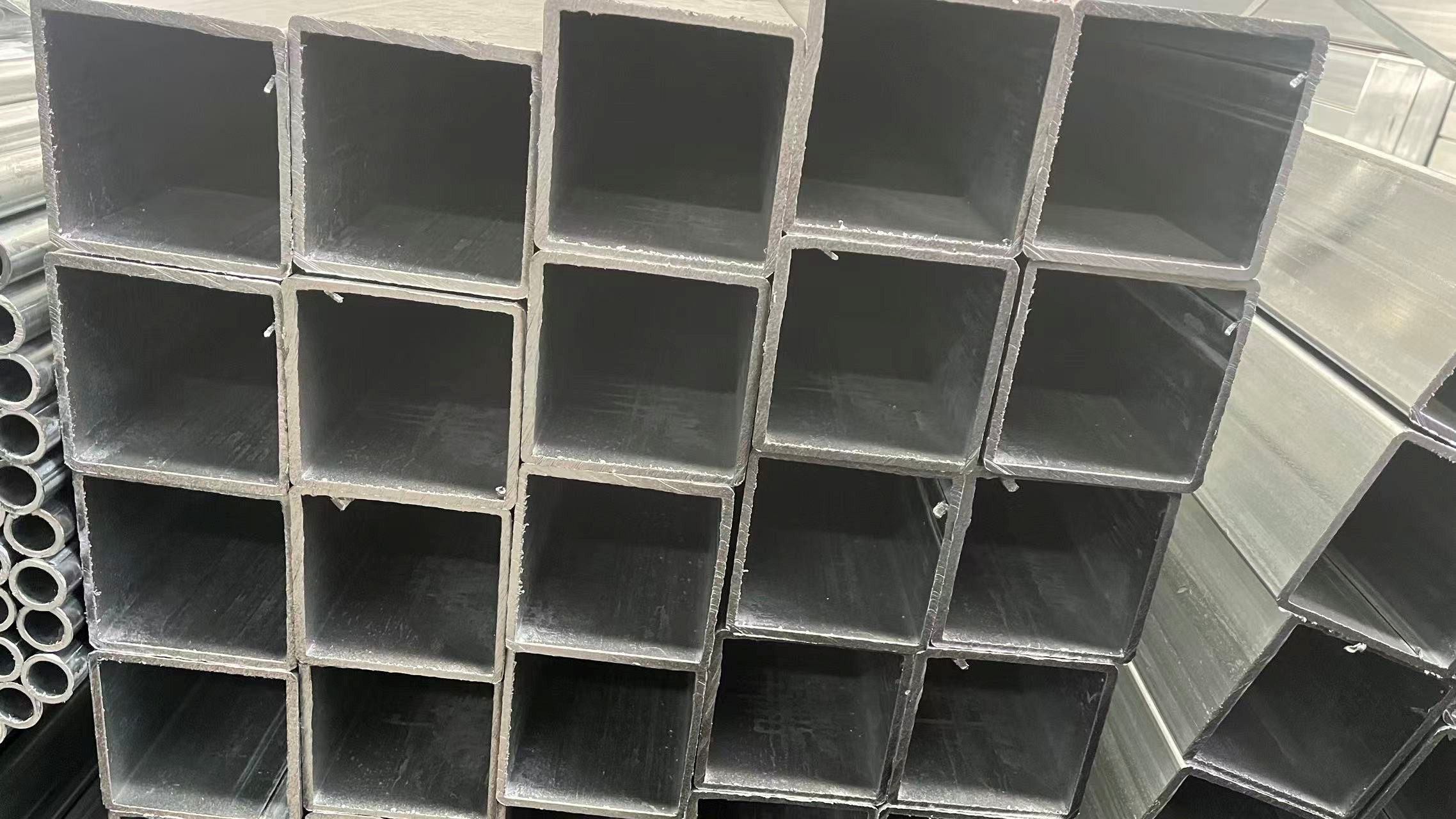 80mm × 2.5mm Galvanized Square Tube — 80mm × 80mm × 2.5mm | Galvanized steel pipe