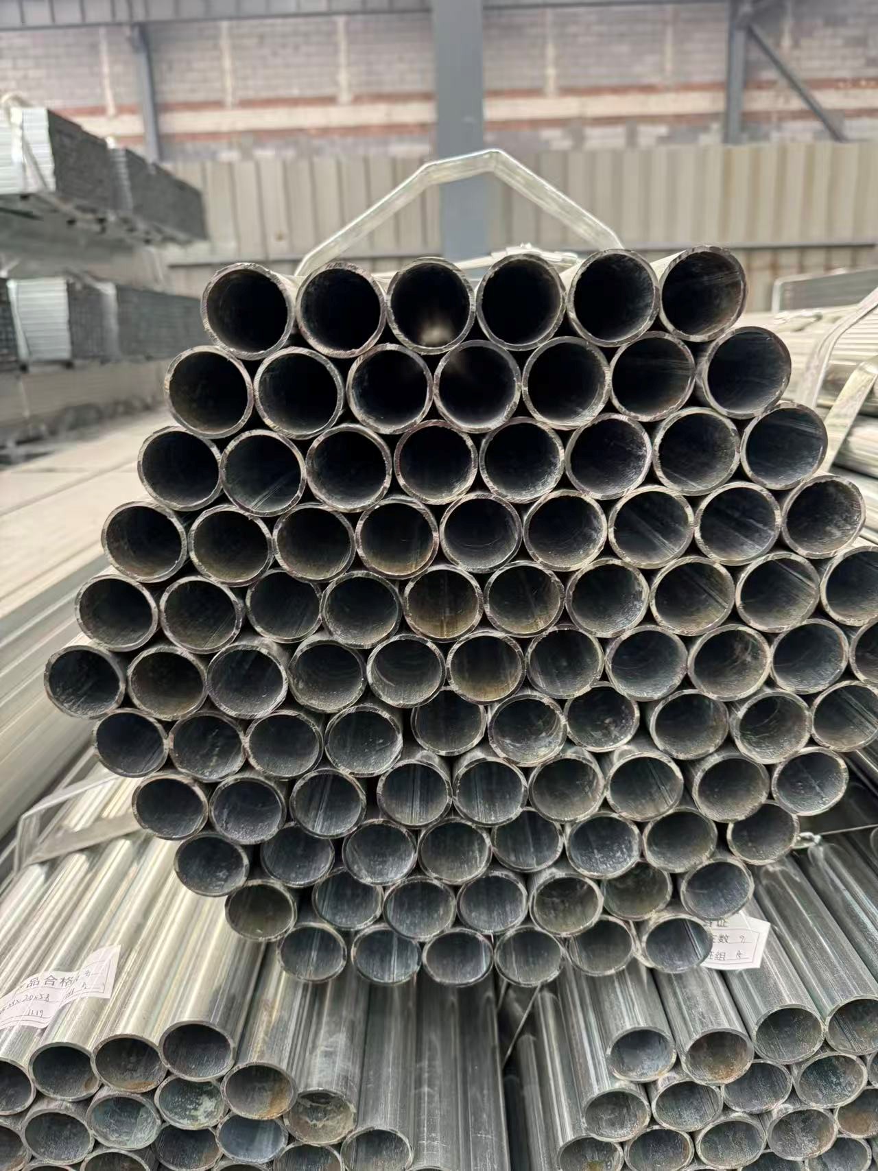 38mm 2.0mm Galvanized Round Pipe - View 2