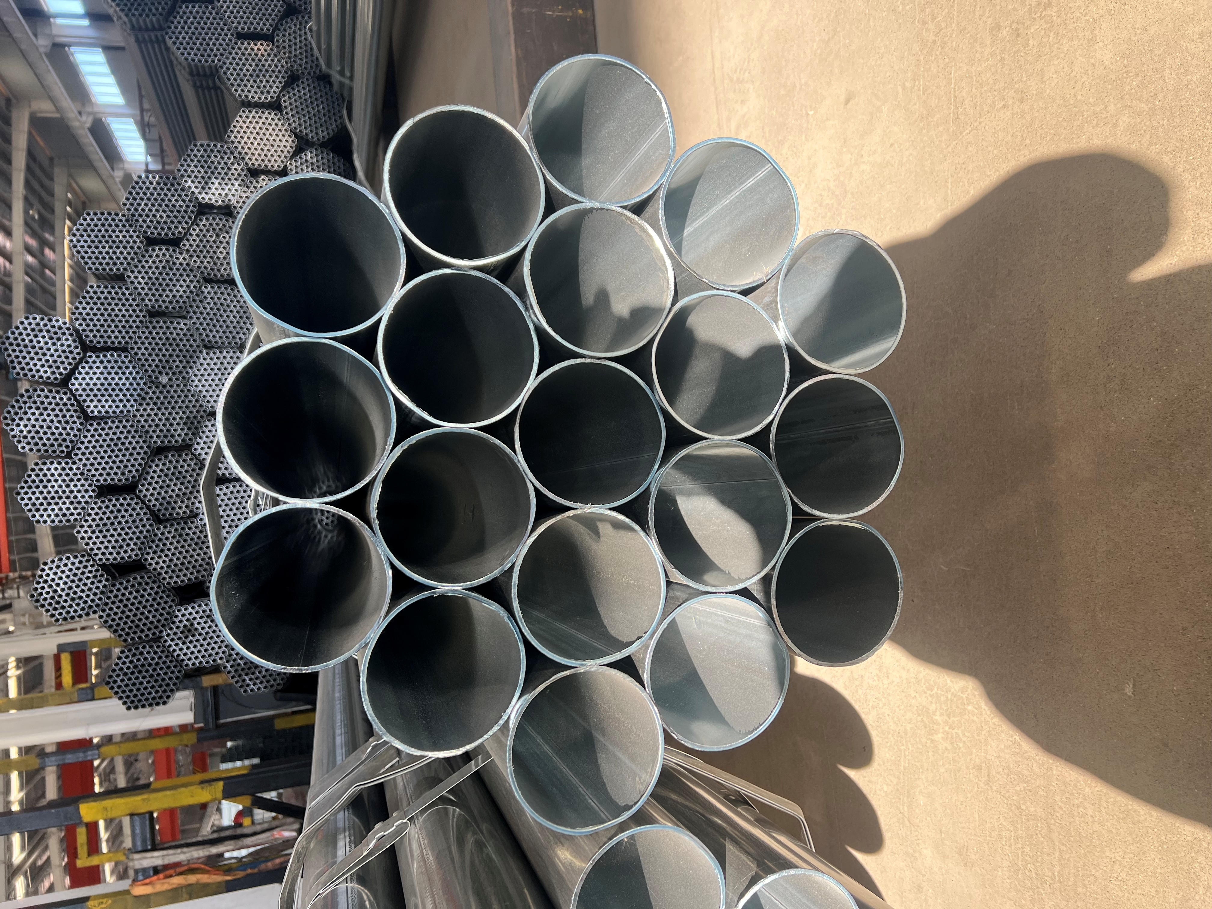 4-inch 1.5mm Galvanized Round Pipe - View 2